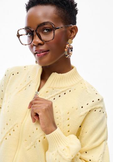 Вязаная кофта