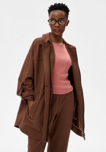 Короткое пальто