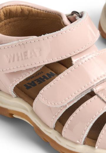 Детская обувь