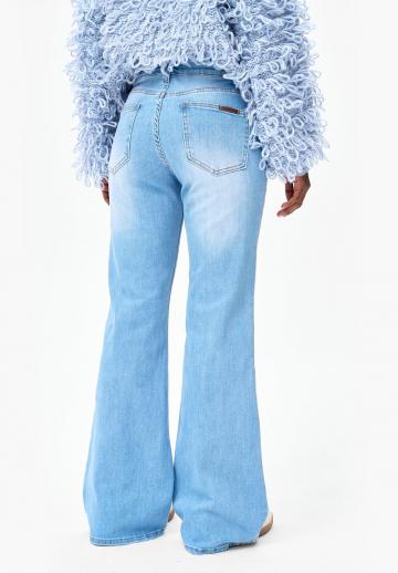 Клешеные брюки