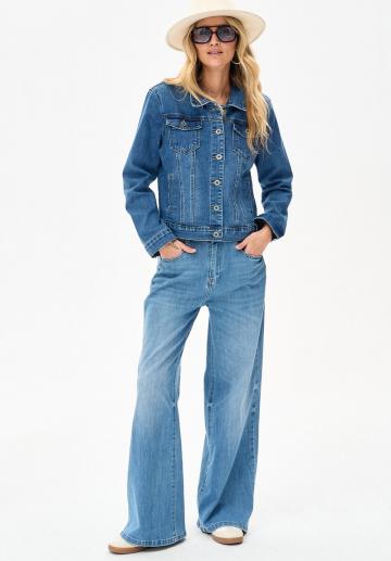 Джинсовая куртка