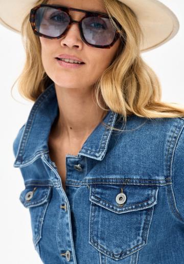 Джинсовая куртка