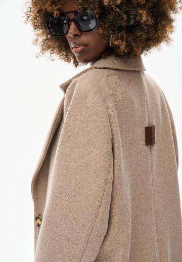 Шерстяное пальто