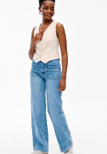 Короткая куртка