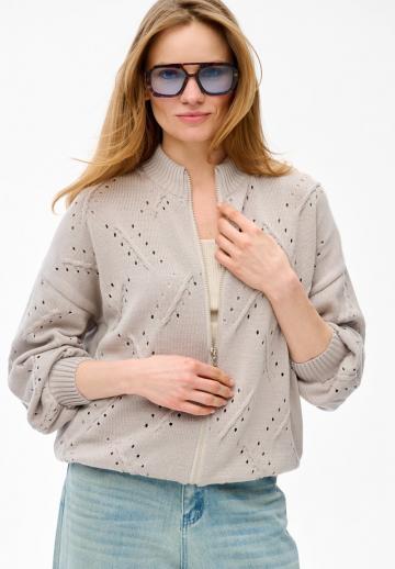 Вязаная кофта