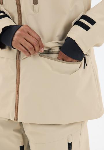 Спортивная куртка