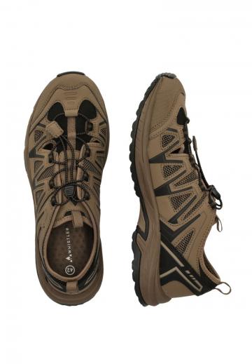 Походные кроссовки