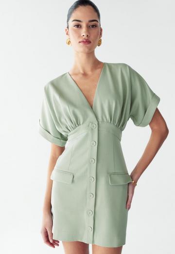 Короткое платье