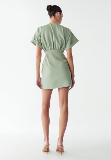 Короткое платье