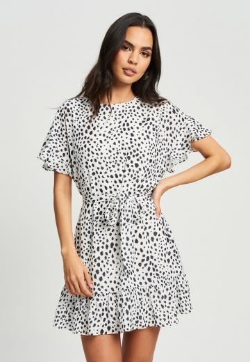 Короткое платье