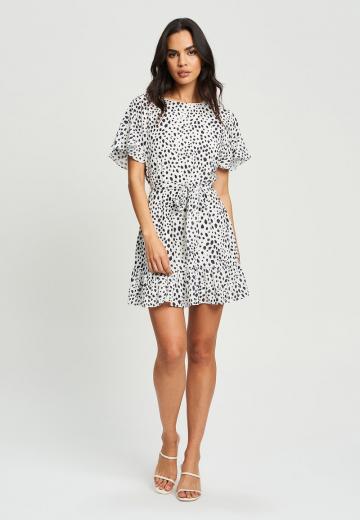 Короткое платье