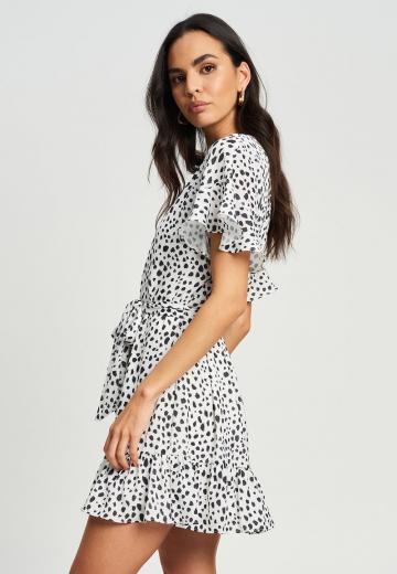 Короткое платье