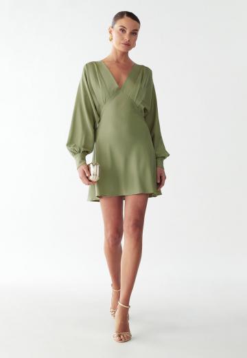 Короткое платье