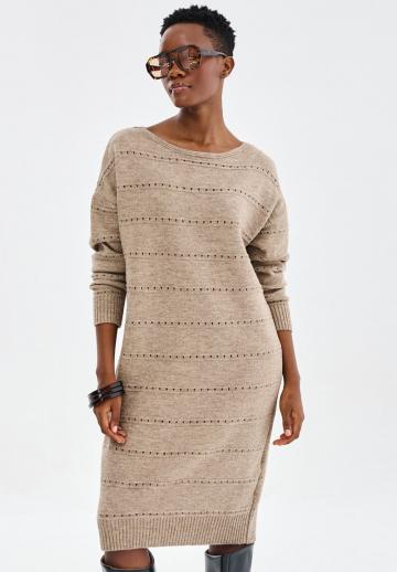 Вязаное платье