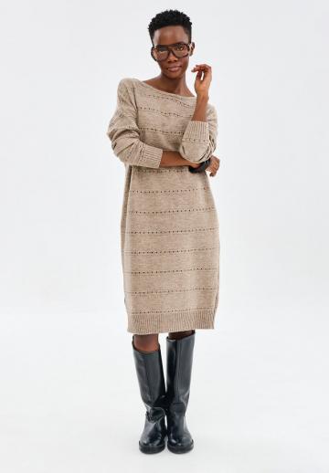 Вязаное платье