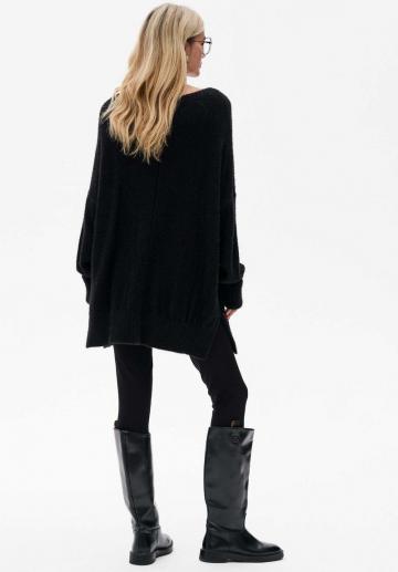 Длинный пуловер