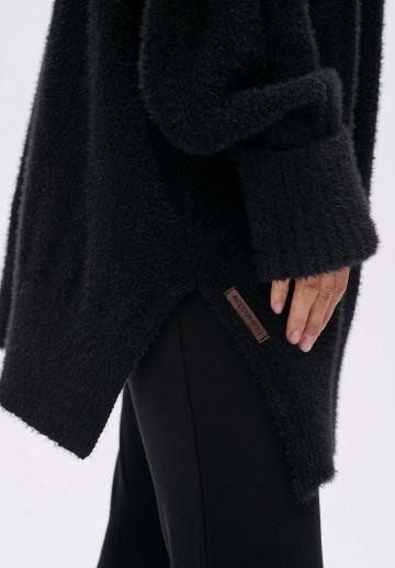 Длинный пуловер