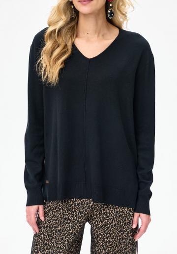 Пуловер с вырезом V