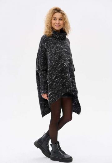 Длинный пуловер