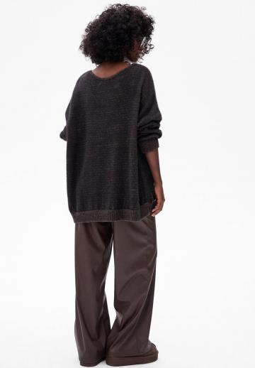 Длинный пуловер