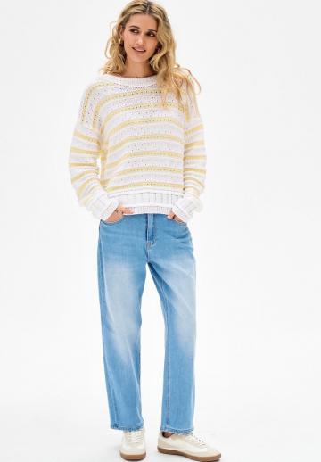 Пуловер в полоску