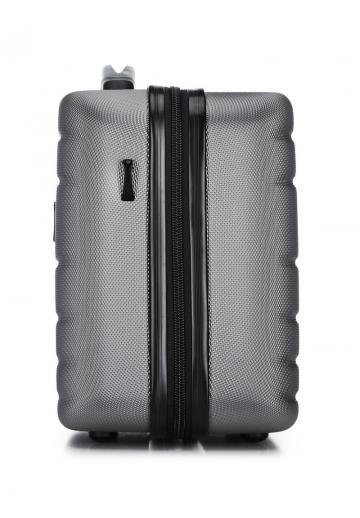 Набор чемоданов