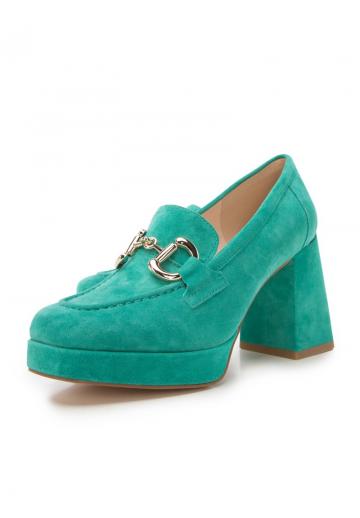 Туфли с высоким носом