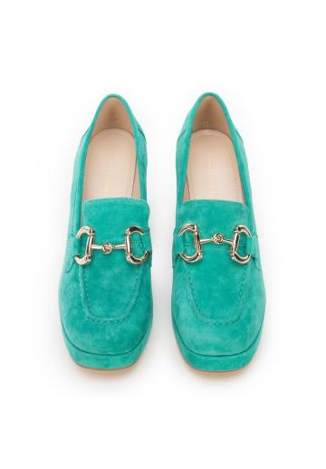 Туфли с высоким носом