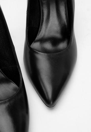 Туфли на высоком каблуке