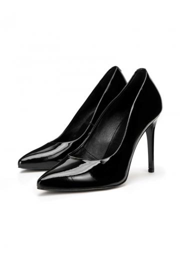 Туфли на высоком каблуке