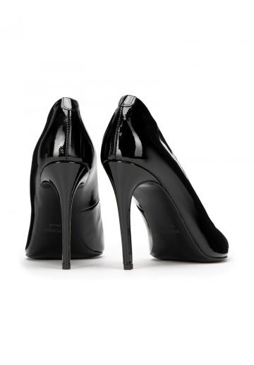 Туфли на высоком каблуке