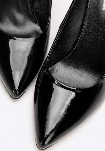 Туфли на высоком каблуке