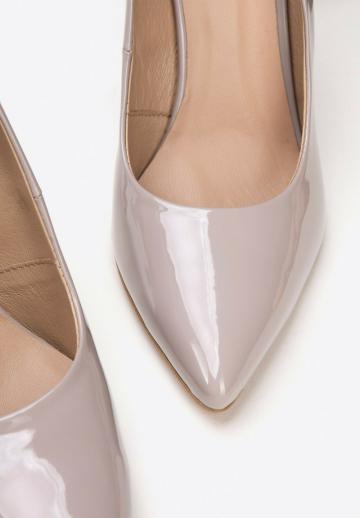 Туфли на высоком каблуке