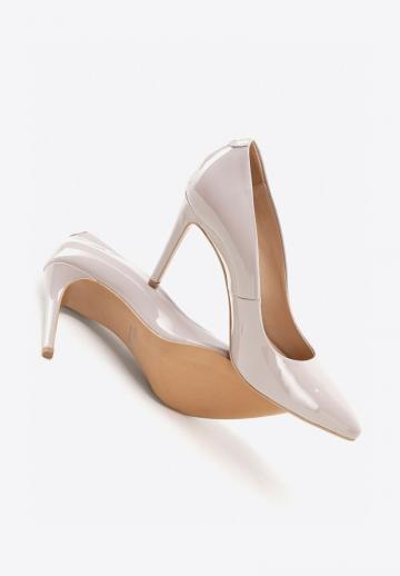 Туфли на высоком каблуке