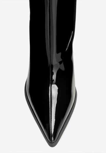 Высокие сапоги