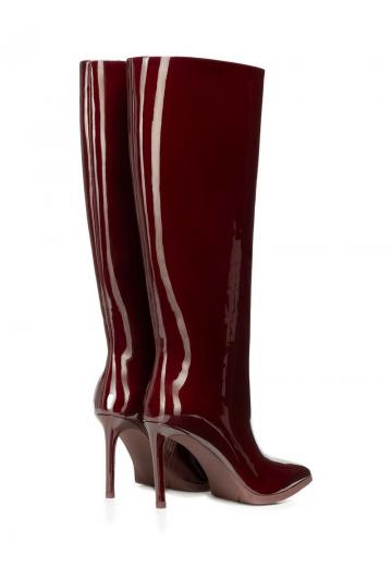 Высокие сапоги