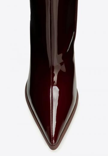 Высокие сапоги