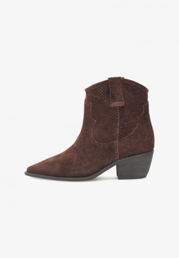 Ковбойские сапожки