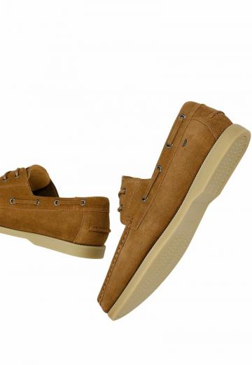 Ботинки на шнуровке