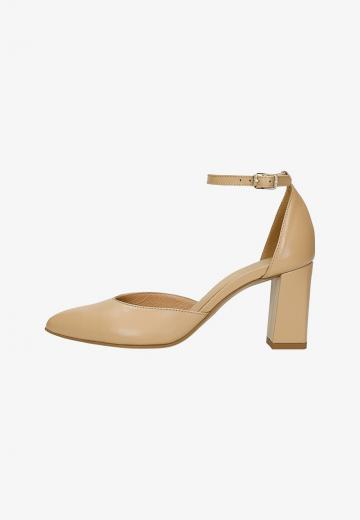 Туфли с ремешком