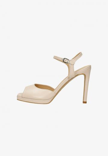 Босоножки на платформе