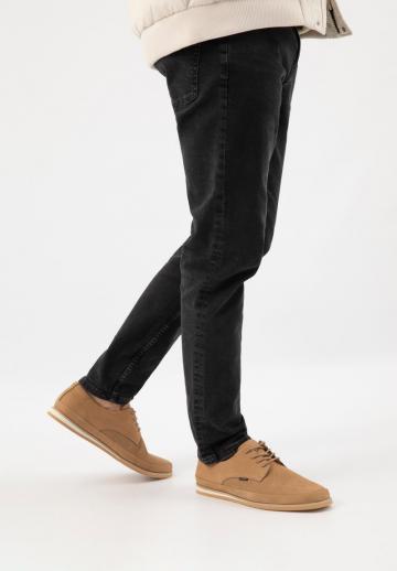 Ботинки на шнуровке