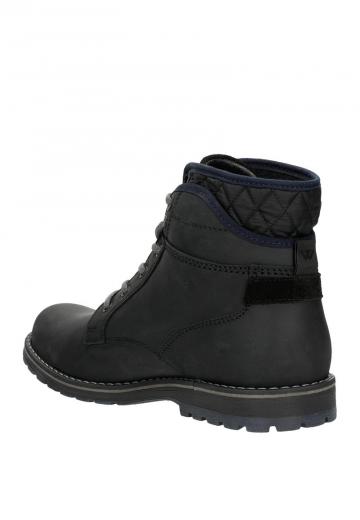 Ботинки на шнуровке