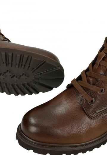 Ботинки на шнуровке