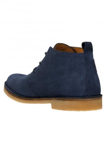 Ботинки на шнуровке