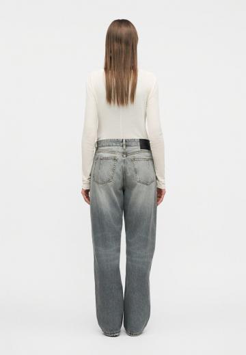 Джинсы бойфренда