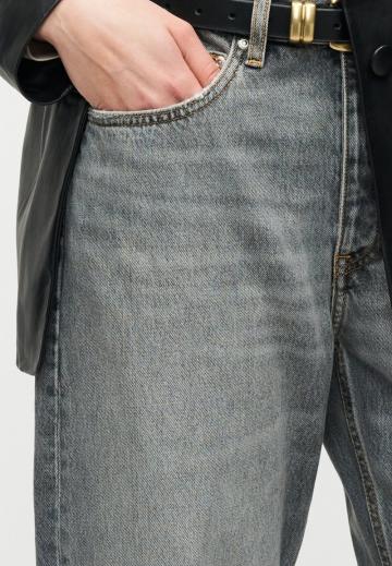 Джинсы бойфренда