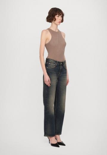 Джинсы бойфренда