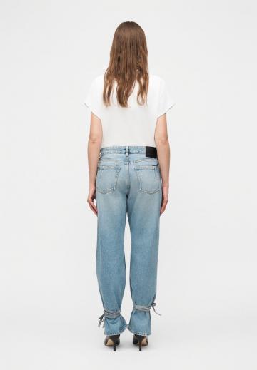 Джинсы бойфренда