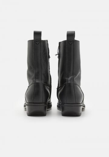 Ковбойские сапоги